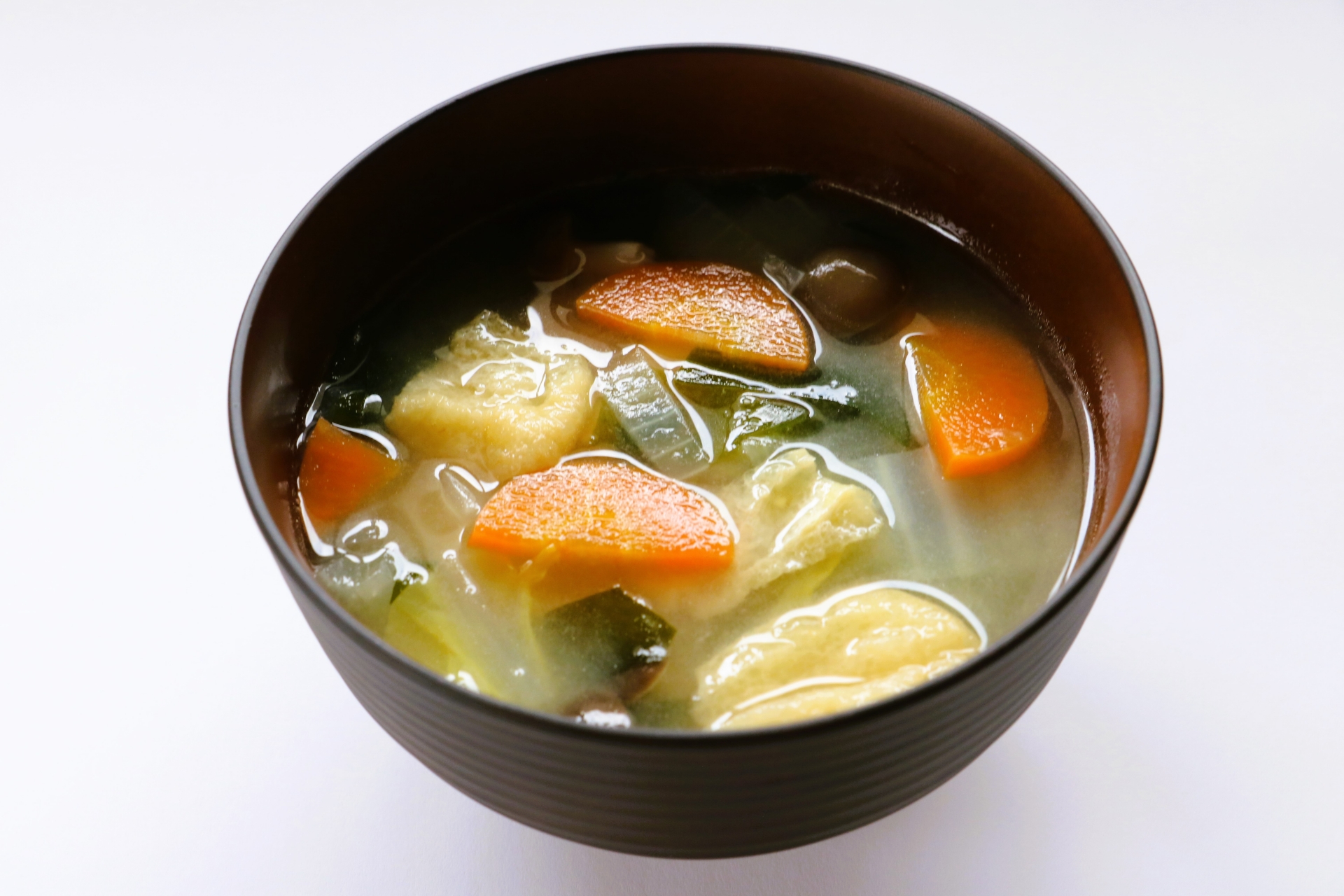 朝の腸活だけで痩せると思っていませんか？乳酸菌サプリや発酵食品の効果と、現実的な体重管理・生活習慣の取り入れ方を解説します。